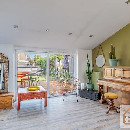 Maison A Lyon Parilly Avec Piscine, Jardin, Parking Prive & Proche Eurexpo Vénissieux Екстериор снимка